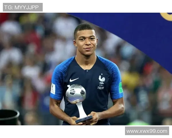 与足球球星碰拳的女人们：从场上到场外，她们如何影响足坛与体育文化